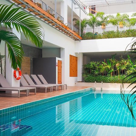 Nonnee Hotel Kata pláž Exteriér fotografie
